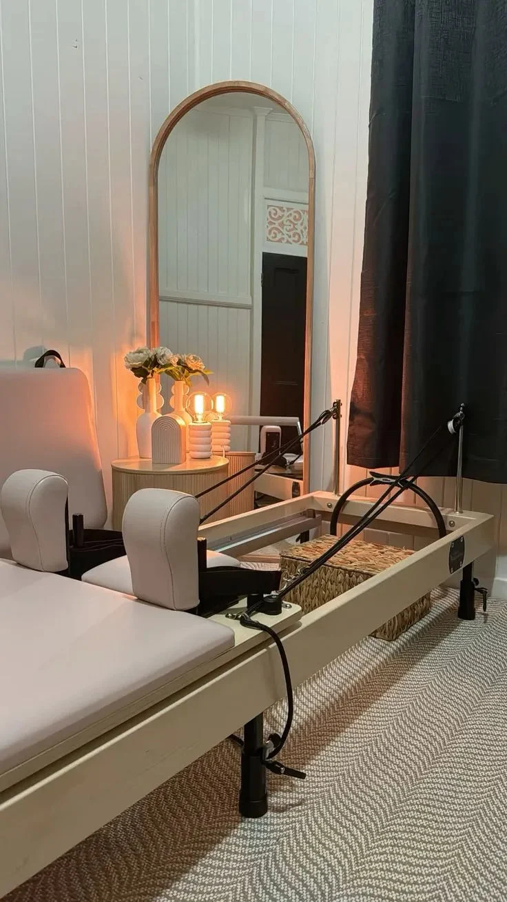 Classic Maple Wood Reformer — Rosebak Peregrine